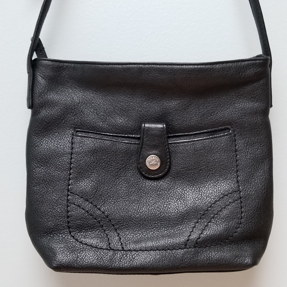 STONE MOUNTAIN | BLACK MINI SHOULDER BAG